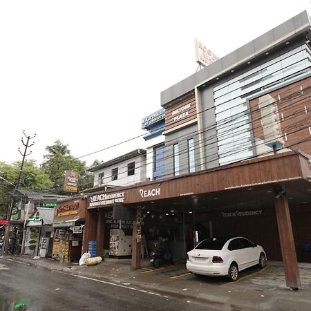 Reach Residency Hotel Kochi Bagian luar foto