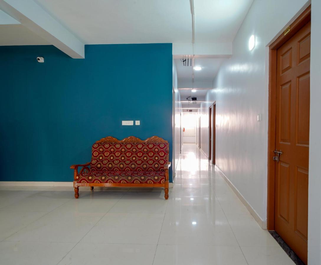Reach Residency Hotel Kochi Bagian luar foto