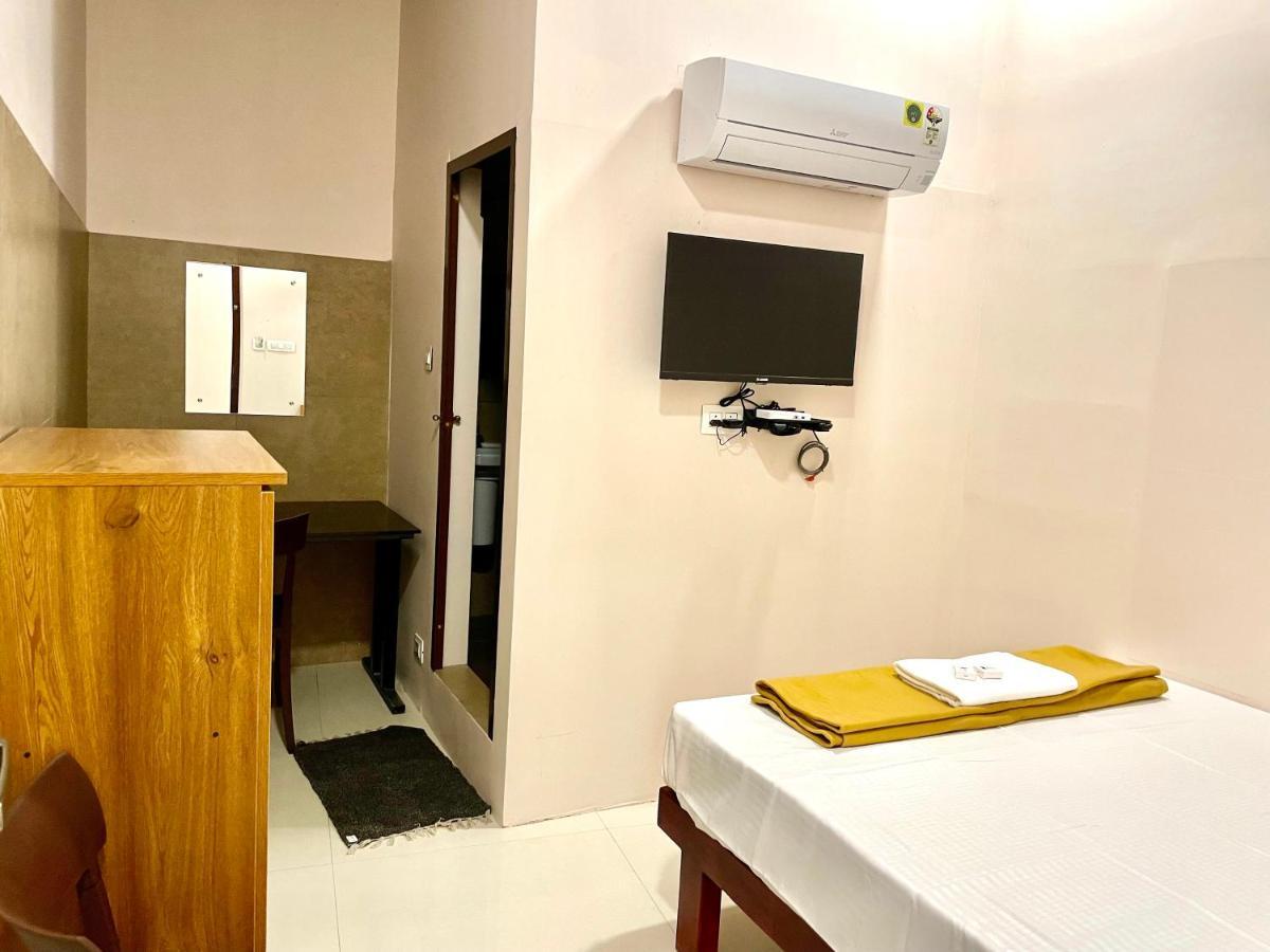 Reach Residency Hotel Kochi Bagian luar foto