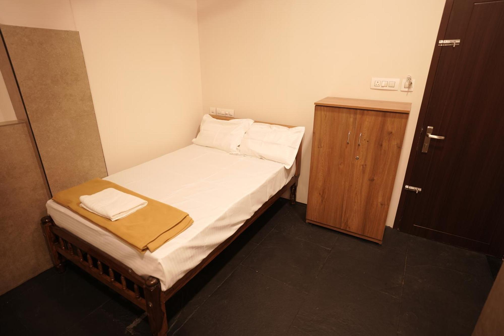 Reach Residency Hotel Kochi Bagian luar foto