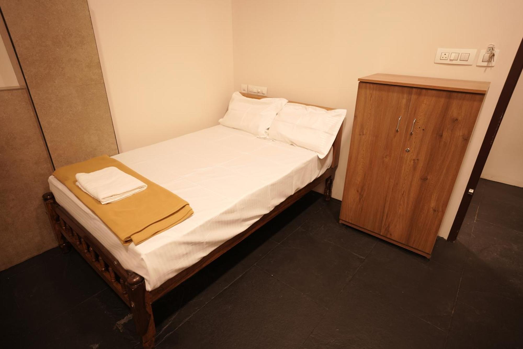 Reach Residency Hotel Kochi Bagian luar foto