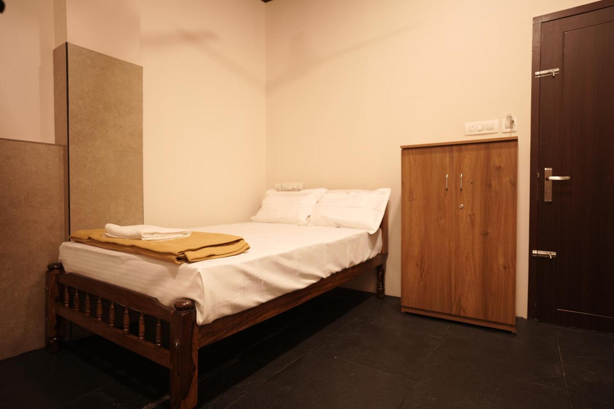 Reach Residency Hotel Kochi Bagian luar foto