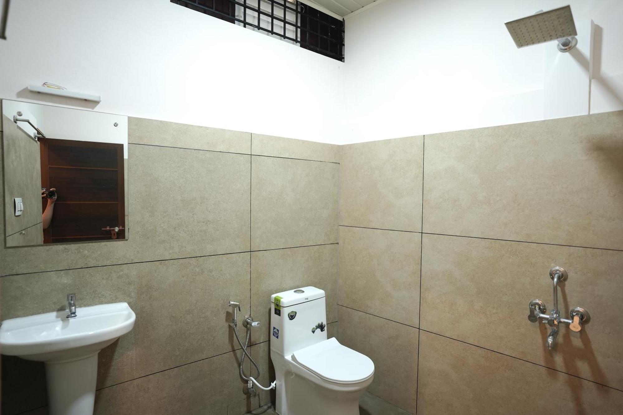 Reach Residency Hotel Kochi Bagian luar foto