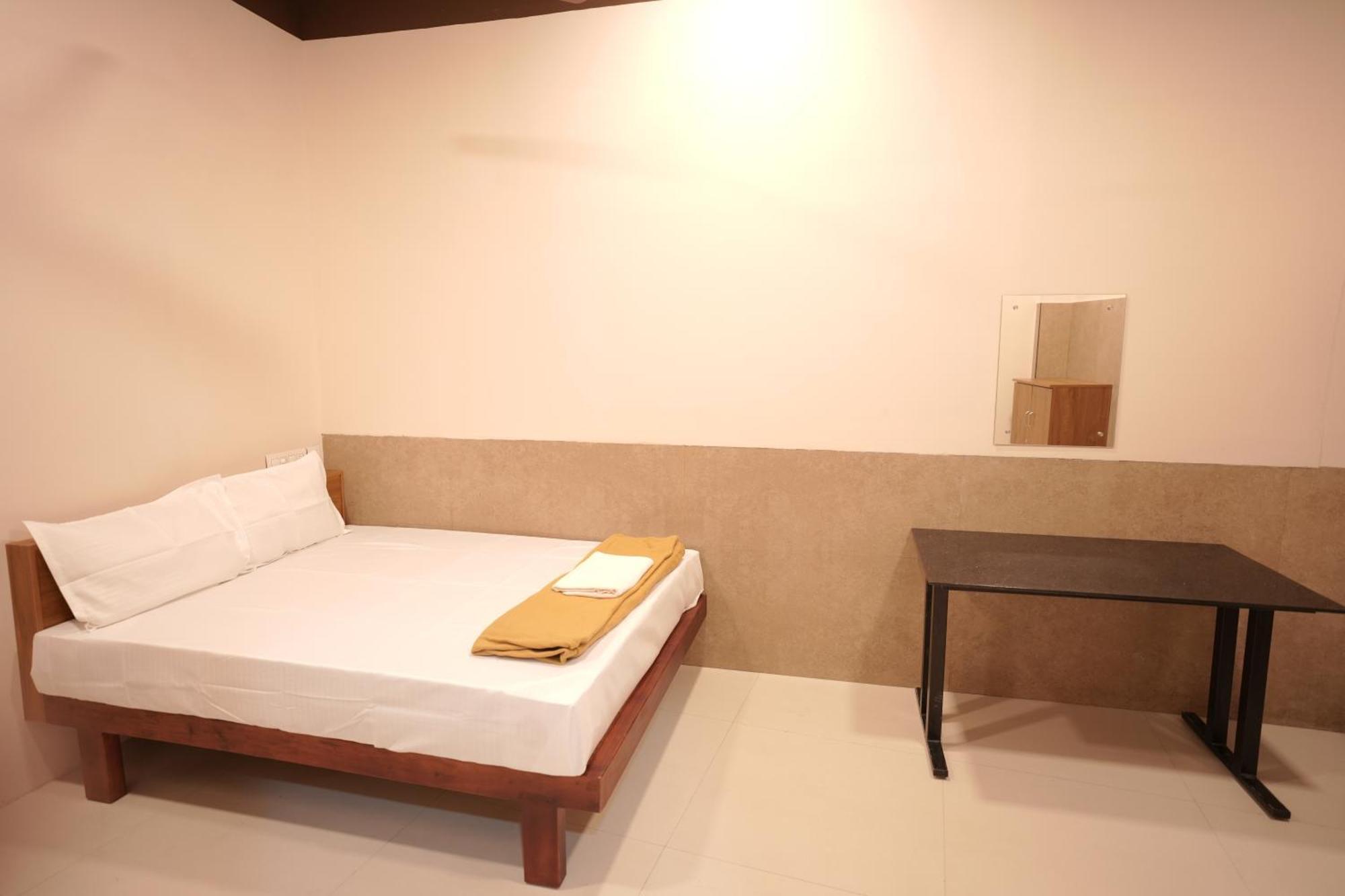 Reach Residency Hotel Kochi Bagian luar foto